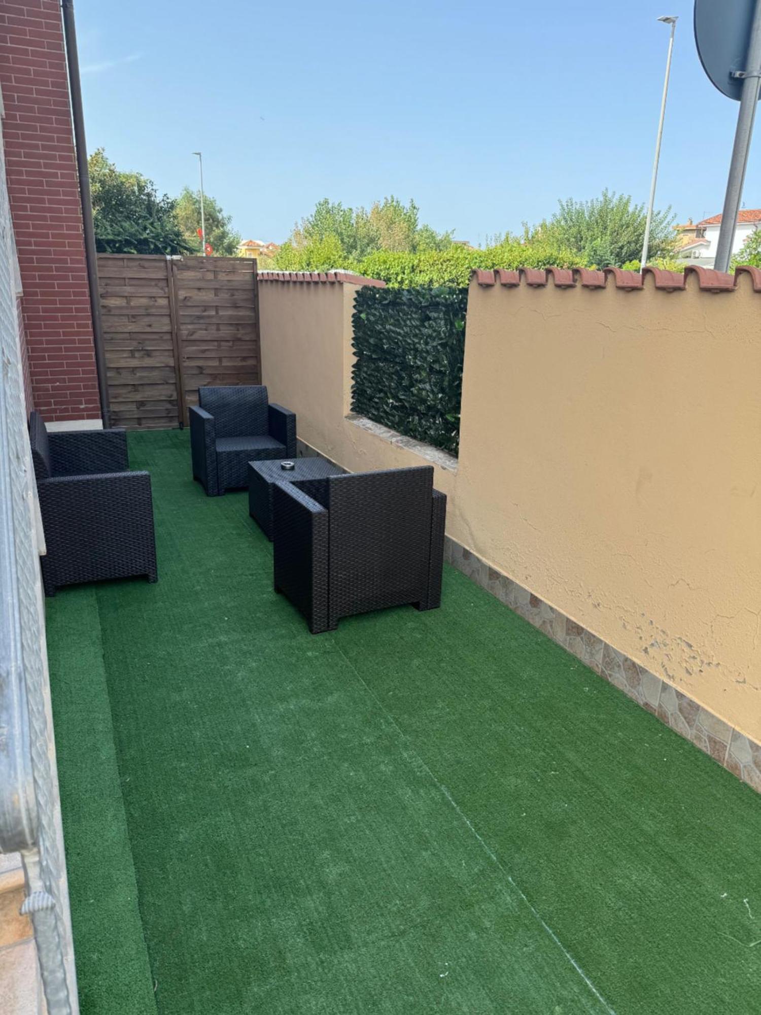 Guest House La Casaccia Fiumicino Luaran gambar